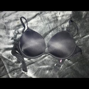 32a Victoria’s Secret Push-up Bra